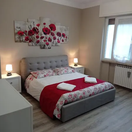 Casa Romolo Apartment *